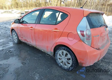 2013 Toyota Prius C Two из США, поврежденный, VIN JTDKDTB33D1035704